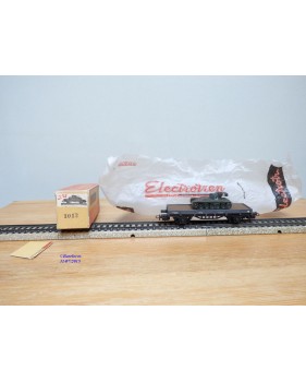 ELECTROTREN  1012, wagon plat chargé d' un char AMX 13   RENFE  BO
