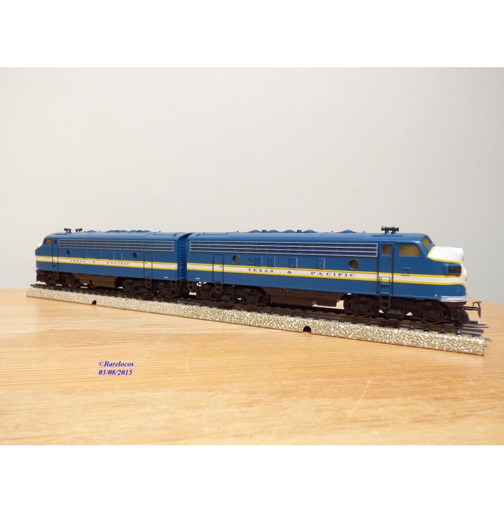 MÄRKLIN 3481, couplage de 2 locos diesel EMD F7 A et B  Milwaukee Road BO 