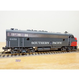 Overland Models ( OMI ) 5826,  loco diesel  Bo Bo EMD ( GM )  FP  7A   neuf   BO 