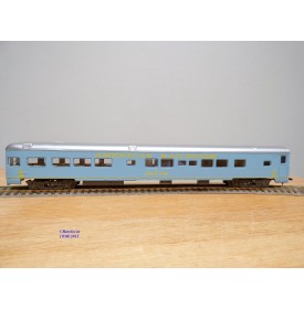 AHM  6402  / RIVAROSSI  2702, voiture de queue Observation American Railroads BO