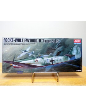 ACADEMY 1611,  FOCKE-WULF  FW190D-9  " Papagei Staffel " BO 1/72