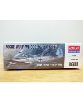 ACADEMY 1611,  FOCKE-WULF  FW190D-9  " Papagei Staffel " BO 1/72