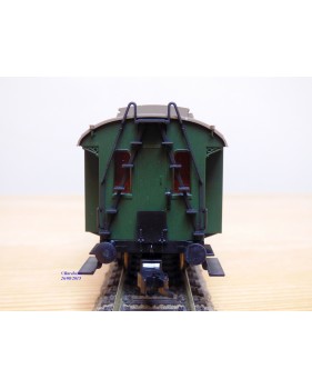 FLEISCHMANN 5064 K, voiture ancienne à plate formes d'extrémité couvertes  à 3 essieux  2 / 3 Kl.   DB  BO