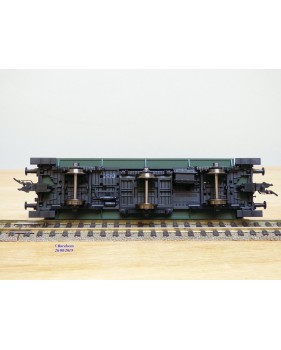 FLEISCHMANN 5064 K, voiture ancienne à plate formes d'extrémité couvertes  à 3 essieux  2 / 3 Kl.   DB  BO