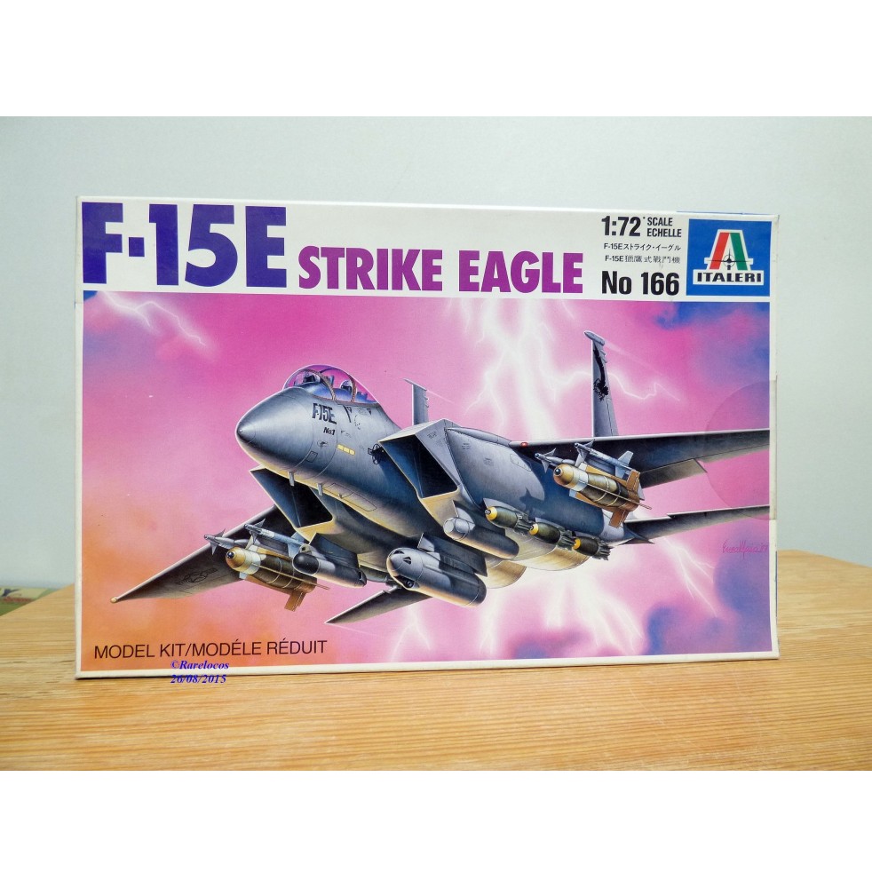 ITALERI 166,  avion de contre mesures électroniques  GENERAL DYNAMICS  EF-111A " Raven " USAF  BO Neuf 1/72