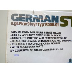 TAMIYA 35225,  véhicule de commandement STEYR type 1500A/01  neuf  BO  1/ 35  