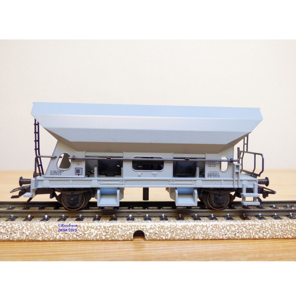 MÄRKLIN   4631 . 5,  wagon trémie à déchargement latéral  SBB  BO