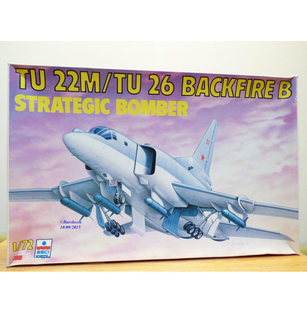 ESCI 9070, bombardier stratégique TUPOLEV  TU22M / TU26  Backfire  1/72   Neuf  BO