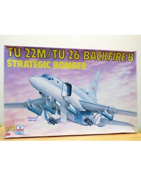 ESCI 9070, bombardier stratégique TUPOLEV  TU22M / TU26  Backfire  1/72   Neuf  BO