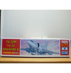 ESCI 9070, bombardier stratégique TUPOLEV  TU22M / TU26  Backfire  1/72   Neuf  BO