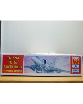 ESCI 9070, bombardier stratégique TUPOLEV  TU22M / TU26  Backfire  1/72   Neuf  BO