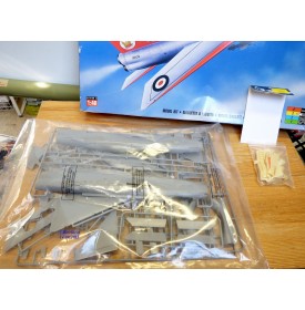 AIRFIX 09179,  English Electric  LIGHTNING  F-1/F-1A/F-2/F-3   Neuf   BO 1/48
