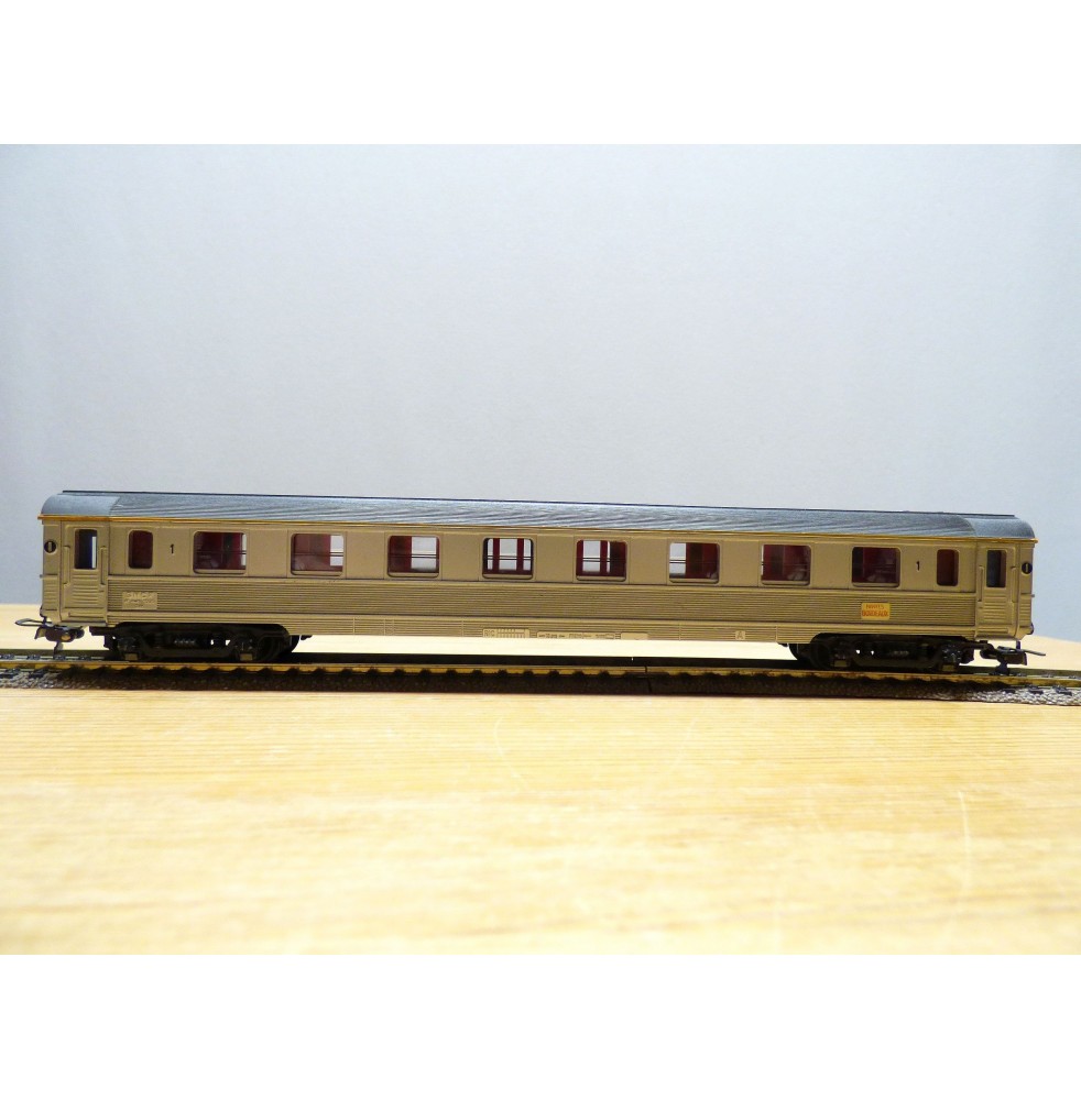 HORNBY acHO 7360 voiture banlieue dite Romilly SNCF