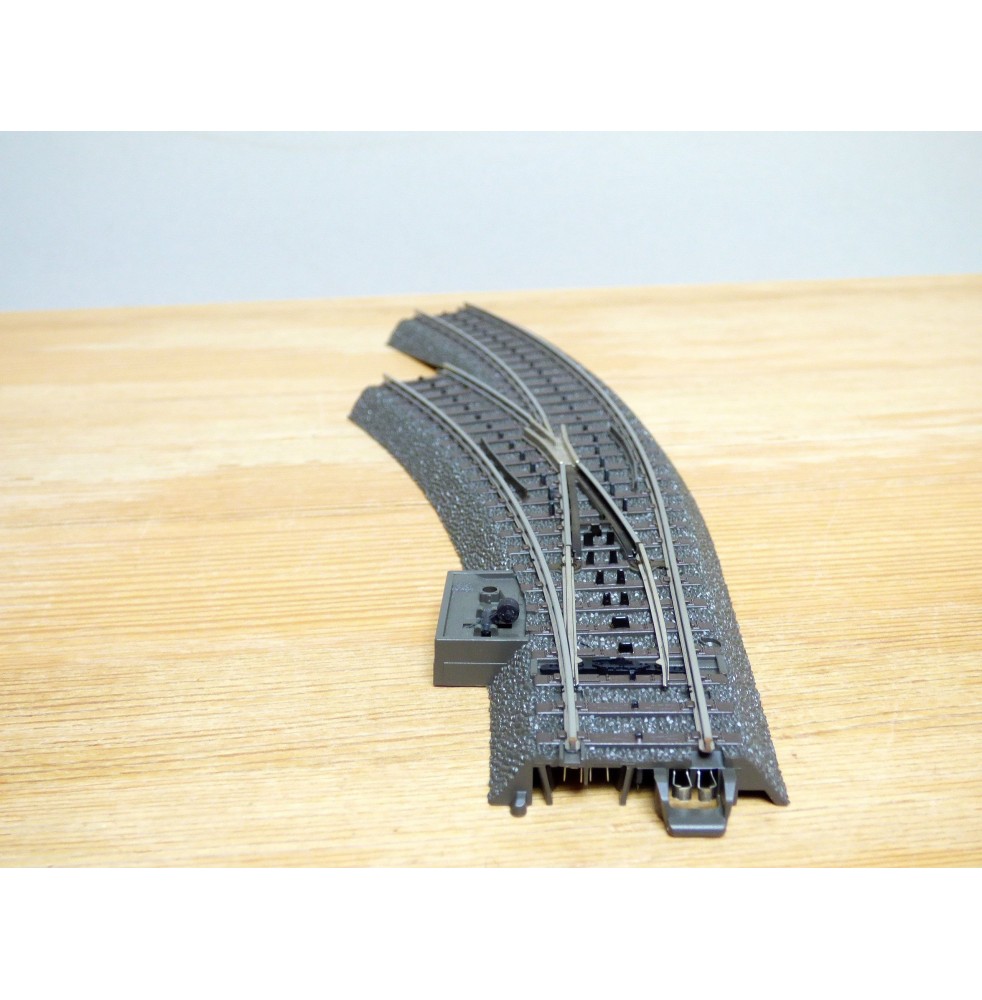 Märklin voie C  24671, aiguillage enroulé à gauche  Neuf  BO