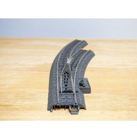 Märklin voie C  24672, aiguillage enroulé à droite   Neuf  BO
