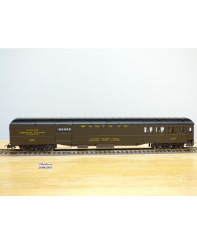 RIVAROSSI  2716, voiture mixte passager / fourgon  ( Heavyweight Combine  ) N°: 2602  ATSF  neuf  BO