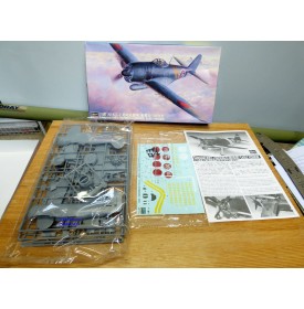 HASEGAWA 09073, intercepteur japonais KAWANISHI  N1K2-J  SHIDENKAI   GEORGE  early version  Neuf  BO 1/48