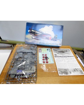 HASEGAWA 09074, intercepteur japonais KAWANISHI  N1K2-J  SHIDENKAI   GEORGE  late  version  Neuf  BO 1/48