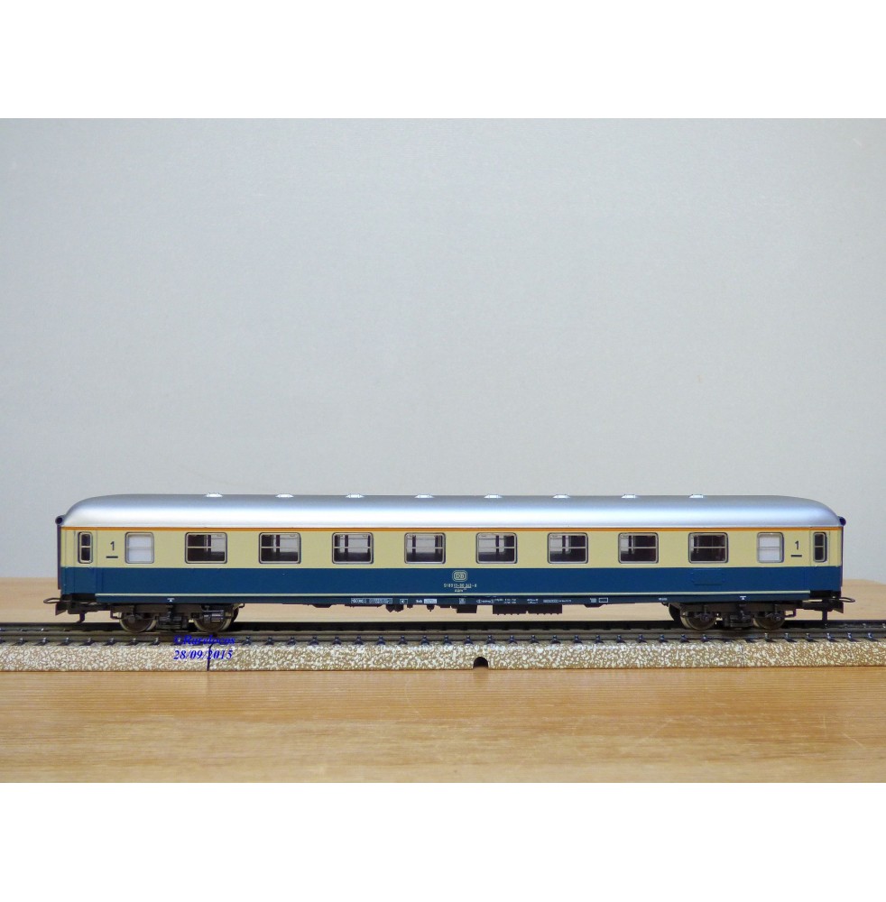 Märklin 4032 voiture grandes lignes A4ümg à feux de fin de convoi 1 Kl. DB BO