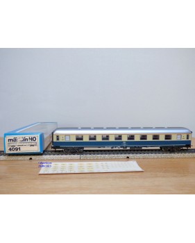 Märklin 4032 voiture grandes lignes A4ümg à feux de fin de convoi 1 Kl. DB BO