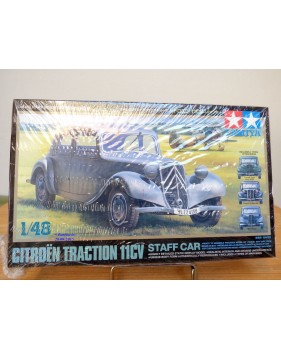 TAMIYA 32517,  Citroën Traction 11 CV   BO 1/48