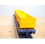 HAG 380 . 02 , wagon plat  à ranchers type Rs-x  chargé de bennes à roulettes    SBB  BO