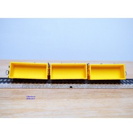 HAG 380 . 02 , wagon plat  à ranchers type Rs-x  chargé de bennes à roulettes    SBB  BO