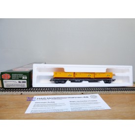 HAG 380 . 02 , wagon plat  à ranchers type Rs-x  chargé de bennes à roulettes    SBB  BO
