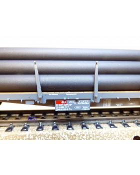 HAG 364 . 04 , wagon plat  à ranchers type Rs chargé de tuyaux   SBB  BO