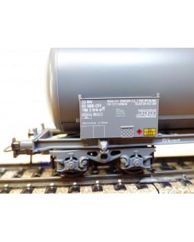 HAG 382 . 02 , wagon citerne type Uahs  ESSO    SBB   neuf   BO