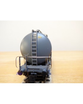 HAG 382 . 03 , wagon citerne type Uahs  BP   SBB   neuf   BO