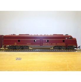 RIVAROSSI 1958, locos diesel EMD E8 A   NORFOLK and WESTERN  ( N&W )  neuf   BO