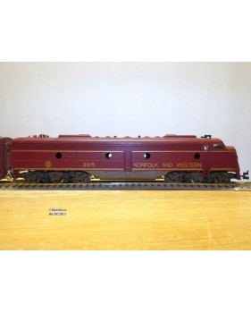 RIVAROSSI 1958, locos diesel EMD E8 A   NORFOLK and WESTERN  ( N&W )  neuf   BO