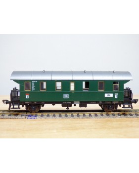 FLEISCHMANN 5062, voiture  2 Kl. type  Blwe  Donnerbuchsen   DB   BO 