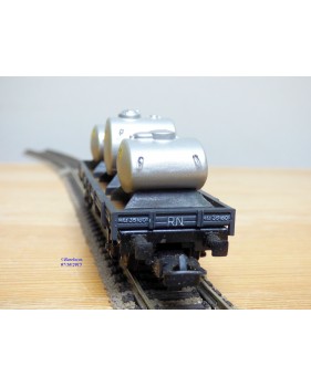 ELECTROTREN  1004,  wagon plat chargé de 3 citernes SEMAT  RENFE  BO