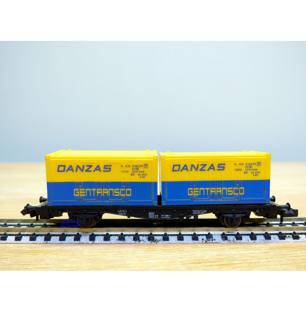 FLEISCHMANN  8233,  wagon plat porte conteneurs chargé de 2 conteneurs de 20' DANZAS   DB  BO   N