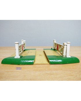 HORNBY  DUBLO  DI, passage à niveau tout métal  BO