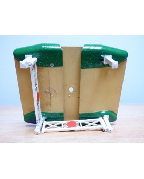 HORNBY  DUBLO  DI, passage à niveau tout métal  BO
