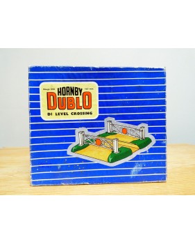 HORNBY  DUBLO  DI, passage à niveau tout métal  BO