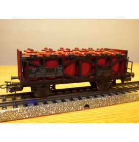 Märklin   4657,  wagon porte citernes pour acide  DB 