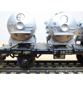 Märklin 4520 . 2,  wagon porte conteneurs BAYER   DB 