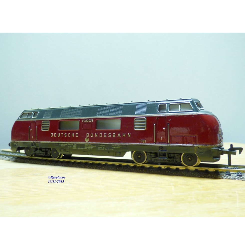 Fleischmann 1381 . 2, loco diesel Bo Bo  V200  DB   neuf  BO