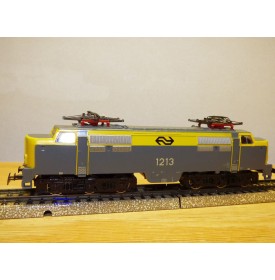Märklin 3168 . 2, motrice série 1200 NS  neuf   BO