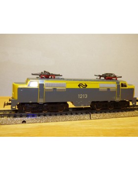 Märklin 3168 . 2, motrice série 1200 NS  neuf   BO
