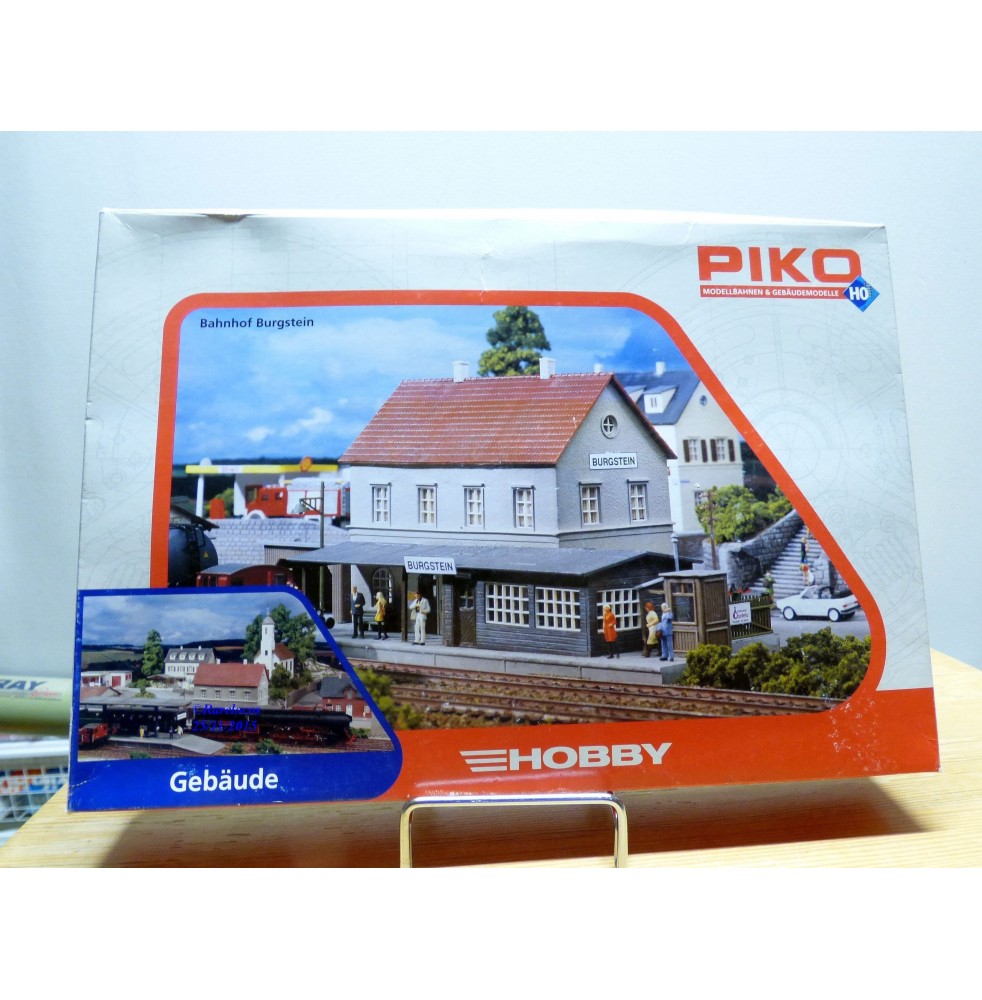 PIKO  61820, gare (Bahnhof ) Burgstein / Castle Rocks / Steenwijk   Neuf  BO  1/87  HO