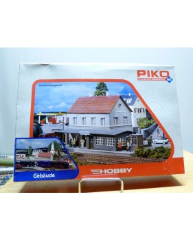 PIKO  61820, gare (Bahnhof ) Burgstein / Castle Rocks / Steenwijk   Neuf  BO  1/87  HO
