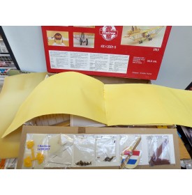 METROPOLITAN / METROP / POCHER 2001 X , chasseur français CAUDRON G3  BO  1/24 ème 