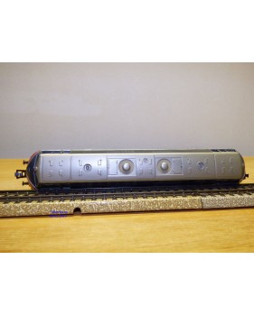 MÄRKLIN 3021 . 12, loco diesel Br 220  DB   neuf  BO