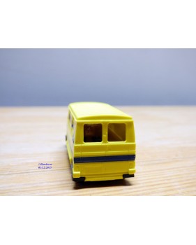 PRALINE  ????, camionette CITROEN C35  Michelin  1/87 ème  HO