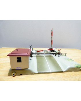 Märklin 7192, passage à niveau électrique   neuf   BO